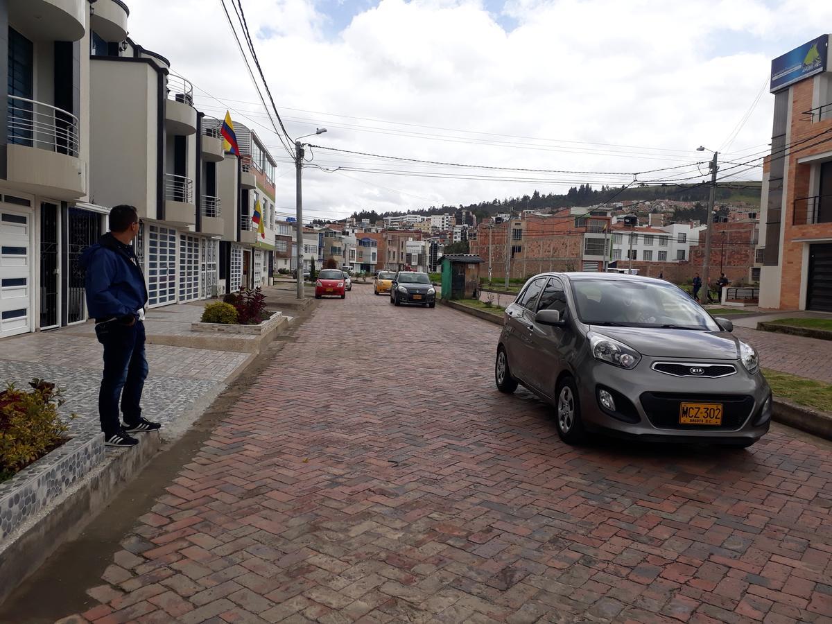 Habitaciones Familiares Tunja Norte Eksteriør bilde